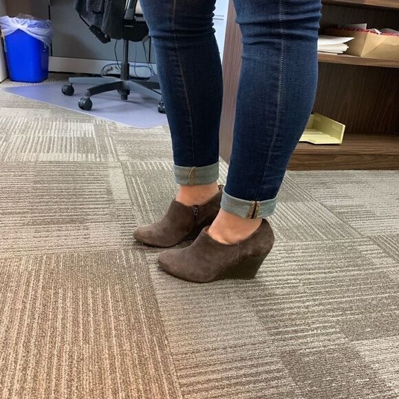 NWOB Clark’s Artisan Booties   - Picture 6 of 7